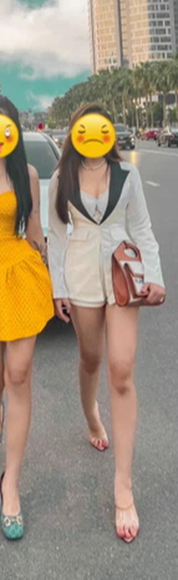 Bóc giá hàng hiệu hội hot girl tài chính: Chanel, Gucci có thể không thấy trên web chính hãng chứ mấy trăm nghìn trên mạng thì đầy - Ảnh 4. Bóc giá hàng hiệu hội hot girl tài chính: Chanel, Gucci có thể không thấy trên web chính hãng chứ mấy trăm nghìn trên mạng thì đầy - Ảnh 4.