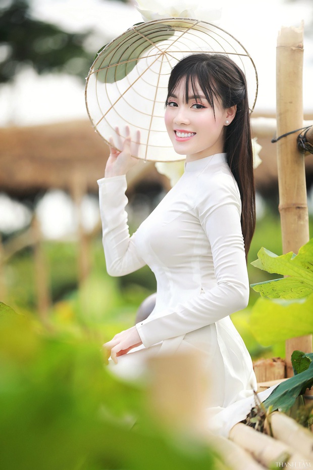 Đọ style 3 giảng viên hot nhất MXH: Midu ngày càng mlem, Âu Hà My lẫn Lê Âu Ngân Anh cũng khiến người ta mất máu - Ảnh 22. Đọ style 3 giảng viên hot nhất MXH: Midu ngày càng mlem, Âu Hà My lẫn Lê Âu Ngân Anh cũng khiến người ta mất máu - Ảnh 22.