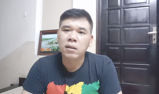 Clip gây sốc: Ekip phát cơm từ thiện nạt nộ lớn tiếng với người cao tuổi vì xin thêm 1 suất, ngang nhiên đăng lên YouTube để kiếm tiền? - Ảnh 1. Clip gây sốc: Ekip phát cơm từ thiện nạt nộ lớn tiếng với người cao tuổi vì xin thêm 1 suất, ngang nhiên đăng lên YouTube để kiếm tiền? - Ảnh 1.