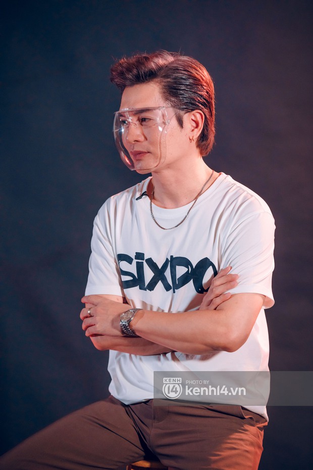 Nam Trung nói về việc mua bán giải ở Next Top Model: Một thí sinh có thể đi sâu hơn nhưng vì người nhà đề nghị đưa tiền tài trợ nên bị loại - Ảnh 3. Nam Trung nói về việc mua bán giải ở Next Top Model: Một thí sinh có thể đi sâu hơn nhưng vì người nhà đề nghị đưa tiền tài trợ nên bị loại - Ảnh 3.