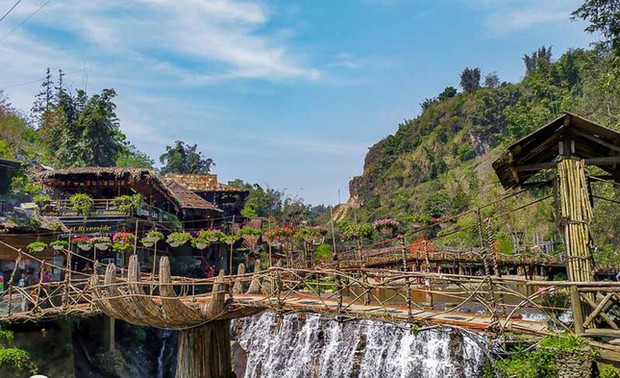 Lũ ống làm tan hoang bản du lịch Cát Cát đẹp nức tiếng ở Sa Pa - Ảnh 3. Lũ ống làm tan hoang bản du lịch Cát Cát đẹp nức tiếng ở Sa Pa - Ảnh 3.