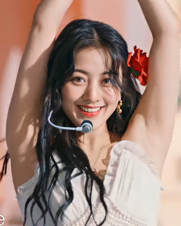 Hú hồn khi biết số năm Jihyo ở JYP còn nhiều hơn tuổi của các thanh niên Gen Z, suýt không phải là thành viên của TWICE? - Ảnh 4. Hú hồn khi biết số năm Jihyo ở JYP còn nhiều hơn tuổi của các thanh niên Gen Z, suýt không phải là thành viên của TWICE? - Ảnh 4.