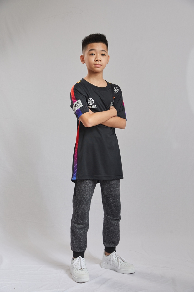 Thần đồng 13 tuổi Lê Hà Anh Tuấn đại diện Việt Nam tham dự giải PES Châu Á, tự tin gạt giò mọi đối thủ - Ảnh 4.