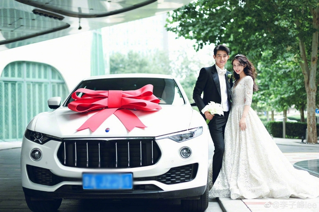 Đám cưới hot nhất Cbiz hôm nay: Dạ Hoa từng cắm sừng Trương Thiên Ái tổ chức hôn lễ sau 1 tháng cầu hôn bạn gái - Ảnh 10. Đám cưới hot nhất Cbiz hôm nay: Dạ Hoa từng cắm sừng Trương Thiên Ái tổ chức hôn lễ sau 1 tháng cầu hôn bạn gái - Ảnh 10.