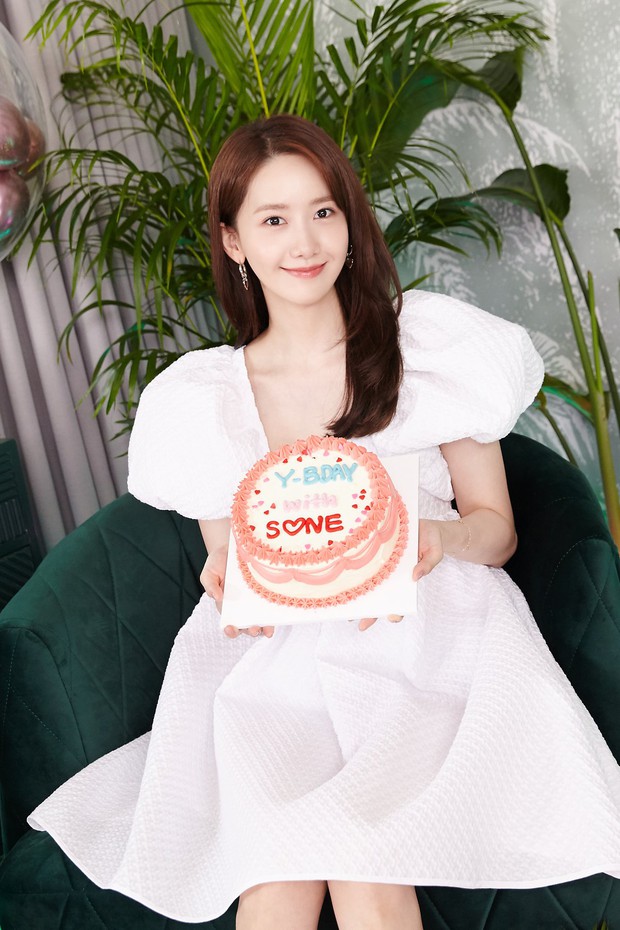 Nghiện mặc váy/áo babydoll, Jennie cũng tới ngày đụng độ với tiền bối đình đám - Ảnh 4. Nghiện mặc váy/áo babydoll, Jennie cũng tới ngày đụng độ với tiền bối đình đám - Ảnh 4.