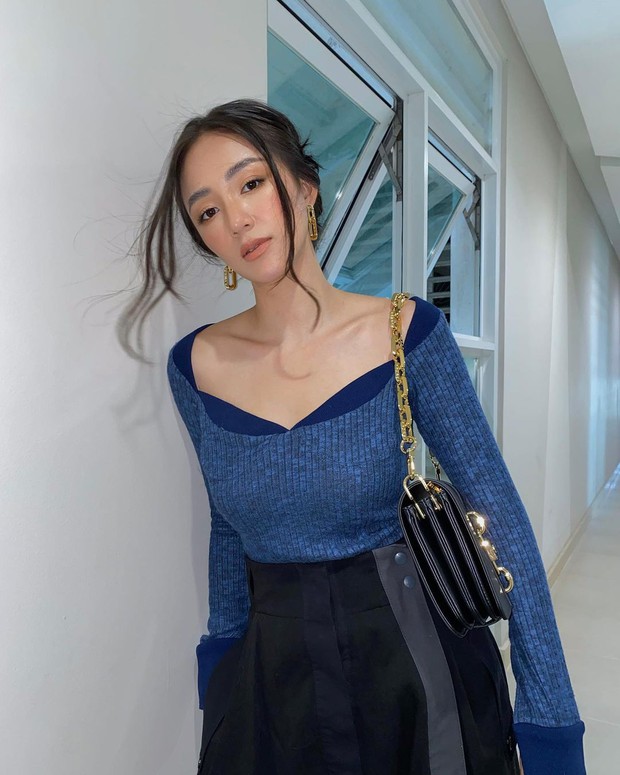 Đồ local brand sao Việt vừa diện: Đủ váy áo từ sexy đến lady chanh sả chị em nhất định chấm được vài bộ - Ảnh 3.