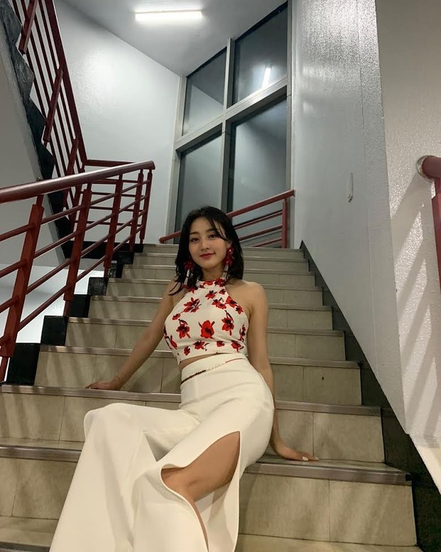 Hú hồn khi biết số năm Jihyo ở JYP còn nhiều hơn tuổi của các thanh niên Gen Z, suýt không phải là thành viên của TWICE? - Ảnh 2. Hú hồn khi biết số năm Jihyo ở JYP còn nhiều hơn tuổi của các thanh niên Gen Z, suýt không phải là thành viên của TWICE? - Ảnh 2.