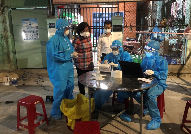 Thêm 4 công nhân nhiễm SARS-CoV-2, Đà Nẵng tạm phong tỏa 4 công ty ở KCN Hòa Khánh - Ảnh 3.
