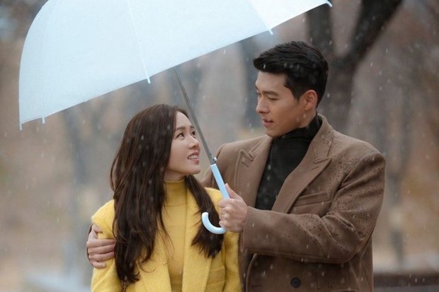 Son Ye Jin cả đời chỉ làm cameo một lần duy nhất lại ngay bom tấn của Hyun Bin, định mệnh là đây! - Ảnh 5. Son Ye Jin cả đời chỉ làm cameo một lần duy nhất lại ngay bom tấn của Hyun Bin, định mệnh là đây! - Ảnh 5.