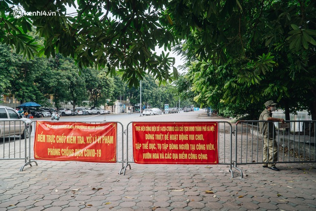 Trong 2 tuần, Hà Nội ghi nhận tổng 200 ca dương tính SARS-CoV-2 tại 19 quận/huyện - Ảnh 1. Trong 2 tuần, Hà Nội ghi nhận tổng 200 ca dương tính SARS-CoV-2 tại 19 quận/huyện - Ảnh 1.