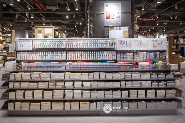 HOT: Cận cảnh mọi ngóc ngách store MUJI Hà Nội trước ngày khai trương, quá trời đồ xinh, dự là bạn sẽ muốn tậu hết - Ảnh 9.
