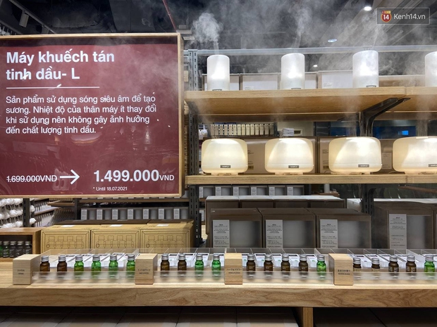 Soi đồ gia dụng tại store MUJI Hà Nội trước ngày khai trương: Nhìn gì cũng mê nhưng thắt lòng vì một số thứ đắt hơn tưởng tượng - Ảnh 5.