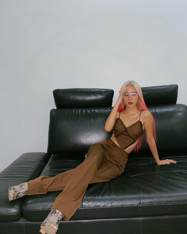 Đồ local brand sao Việt vừa diện: Crop top của Linh Ka chỉ 240k, nội y sexy của Mẫn Tiên đang sale chị em “múc” liền - Ảnh 13.