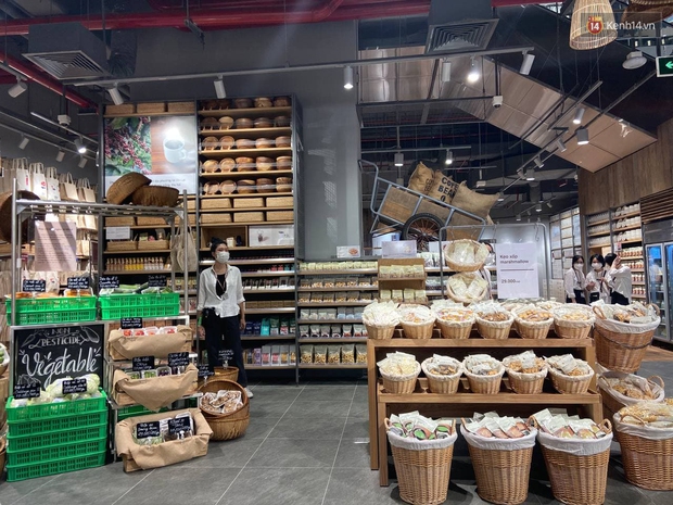Soi đồ gia dụng tại store MUJI Hà Nội trước ngày khai trương: Nhìn gì cũng mê nhưng thắt lòng vì một số thứ đắt hơn tưởng tượng - Ảnh 12.