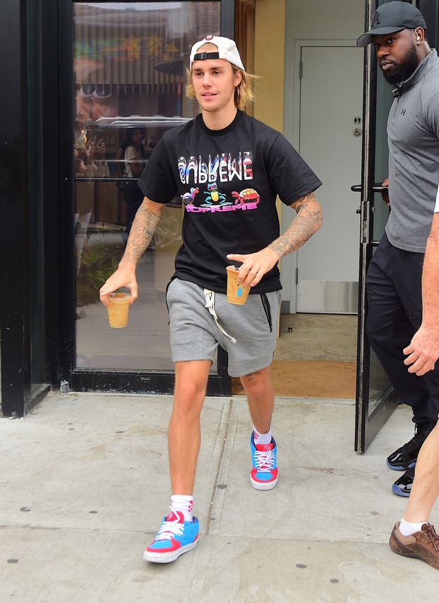 Tranh cãi những lần Justin Bieber bị tố thái độ lồi lõm với vợ: Bỏ quên kệ vợ ngã, la hét vào mặt cho đến choảng nhau quá trớn - Ảnh 6.