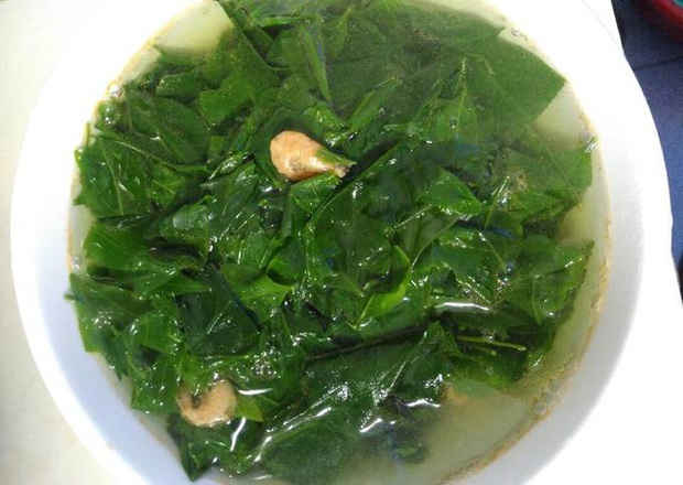 Hà Nội: Rau ngót 200.000 đồng/kg khiến ai cũng sửng sốt - Ảnh 8. Hà Nội: Rau ngót 200.000 đồng/kg khiến ai cũng sửng sốt - Ảnh 8.