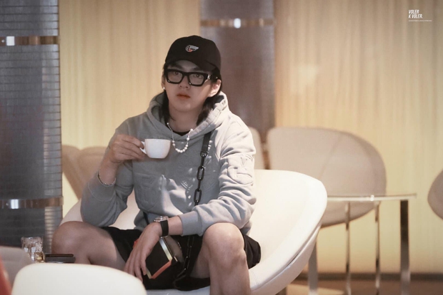 Ngô Diệc Phàm bị bóc phốt keo kiệt: Vui vẻ nhận quà ngàn đô xong chối bỏ fan vì không muốn trả tiền trà sữa - Ảnh 2.