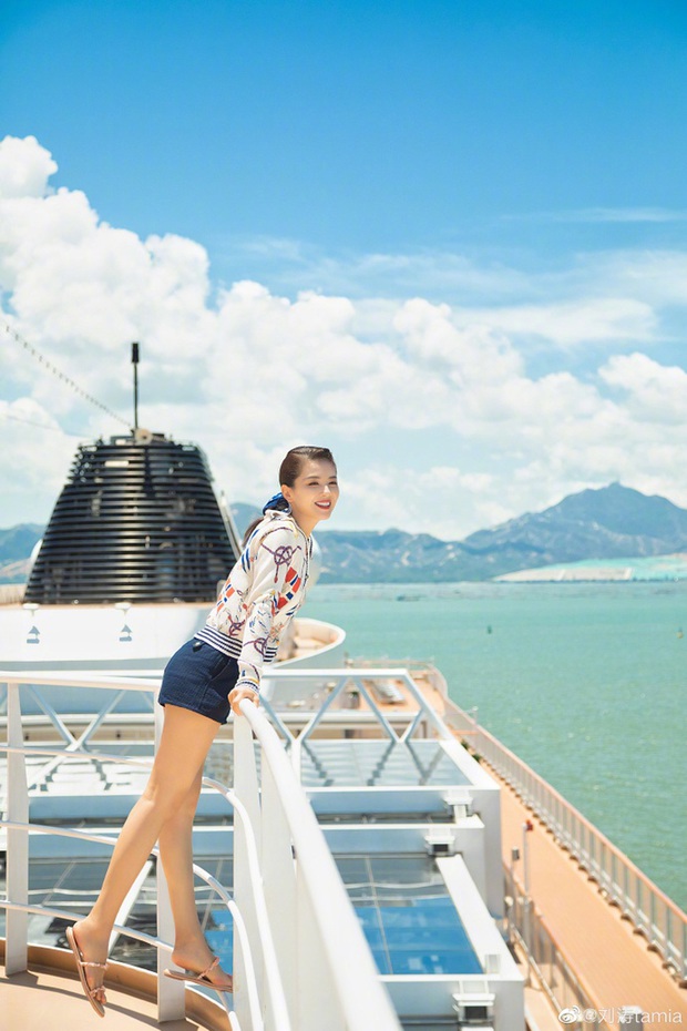 Mỹ nhân Thiên Long Bát Bộ: Tưởng lấy đại gia nào ngờ phải thay chồng gánh nợ nghìn tỷ, nai lưng nuôi cả nhà - Ảnh 9. Mỹ nhân Thiên Long Bát Bộ: Tưởng lấy đại gia nào ngờ phải thay chồng gánh nợ nghìn tỷ, nai lưng nuôi cả nhà - Ảnh 9.