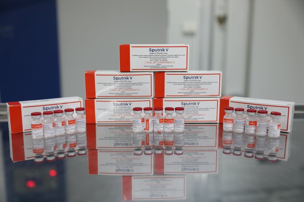 Ảnh: Cận cảnh quy trình gia công, đóng ống vaccine Sputnik V tại Việt Nam - Ảnh 12. Ảnh: Cận cảnh quy trình gia công, đóng ống vaccine Sputnik V tại Việt Nam - Ảnh 12.