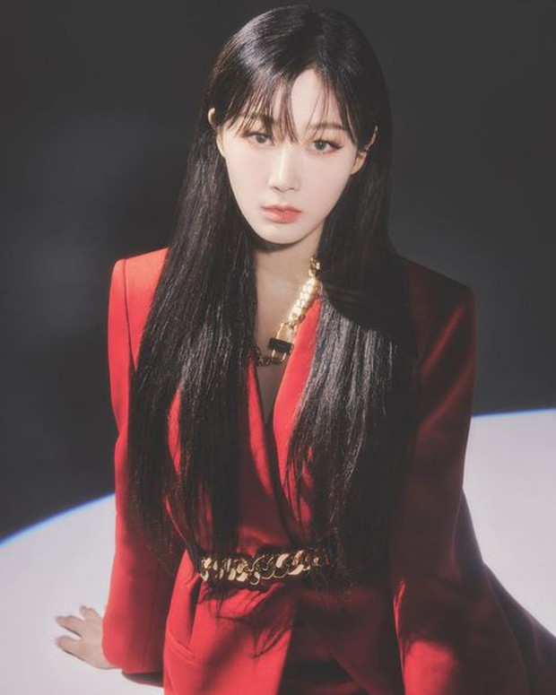 Tin đồn về người thương của chủ tịch Lee Soo Man làm dấy lên nghi ngờ về màn debut của Giselle (aespa) - Ảnh 2. Tin đồn về người thương của chủ tịch Lee Soo Man làm dấy lên nghi ngờ về màn debut của Giselle (aespa) - Ảnh 2.