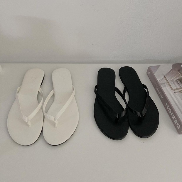 Dép xỏ ngón giờ đẹp sang quá trời, chị em tậu ngay một đôi để có style “Hàn xẻng” hợp trend nào - Ảnh 5.