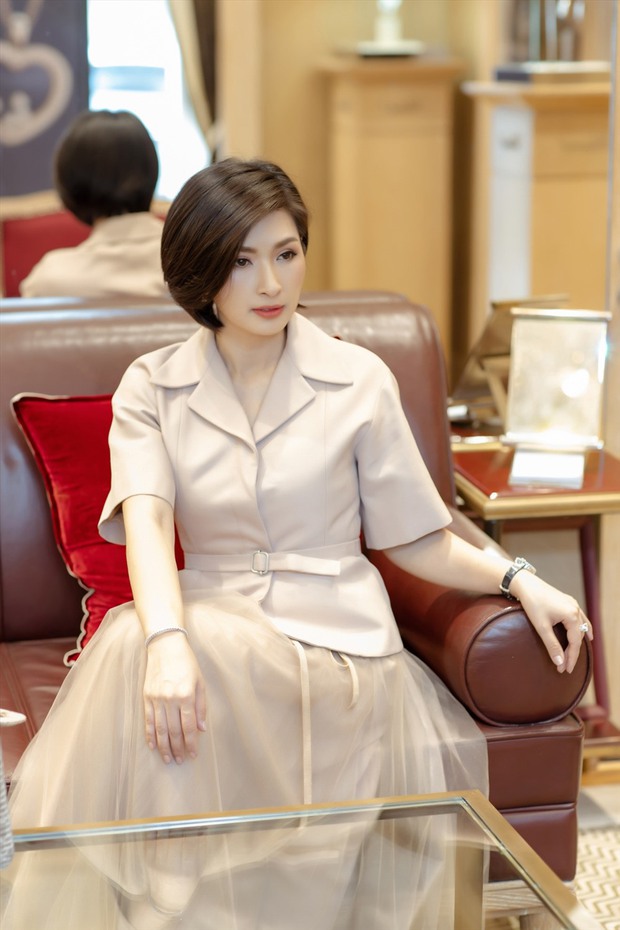 Một nữ nghệ sĩ từng lộ ảnh nóng, 15 năm sau mới hé lộ người đầu tiên phát hiện và phản ứng đầy bất ngờ của phụ huynh - Ảnh 4. Một nữ nghệ sĩ từng lộ ảnh nóng, 15 năm sau mới hé lộ người đầu tiên phát hiện và phản ứng đầy bất ngờ của phụ huynh - Ảnh 4.