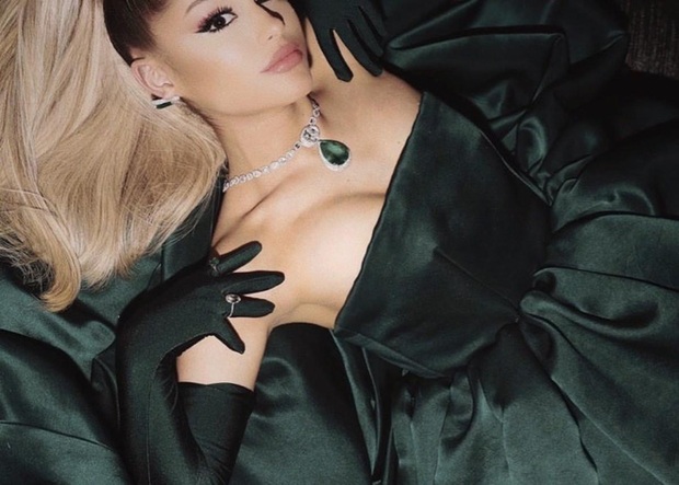 Ariana Grande và những outfit công chúa đỉnh của chóp, có set nhẩm tính sơ qua đã lên đến 241 tỷ đồng - Ảnh 7.