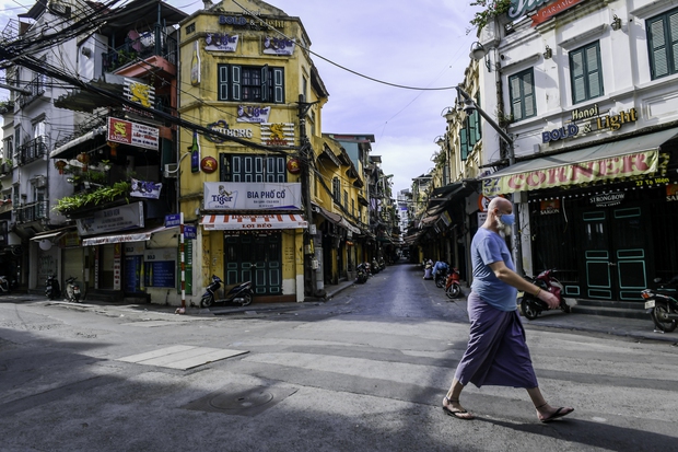 Chủ quán ăn ở Hà Nội trước giờ đóng cửa: 20 năm chưa từng gặp khó khăn như dịch bệnh lần này, càng bán càng lỗ - Ảnh 6.