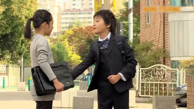 Sốc óc với màn dậy thì của bạn trai Heri Gia Đình Là Số 1: Bad boy đời đầu nhìn khác quá trời ơi! - Ảnh 4. Sốc óc với màn dậy thì của bạn trai Heri Gia Đình Là Số 1: Bad boy đời đầu nhìn khác quá trời ơi! - Ảnh 4.