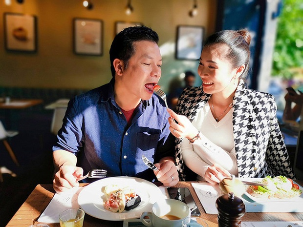 Gió tầng nào gặp mây tầng đó: Shark Hưng học 1 ĐH dễ quá nên học luôn 2-3 trường, 4 lần tốt nghiệp Thạc sĩ, bà xã không kém cạnh thông thạo 6 thứ tiếng! - Ảnh 3.