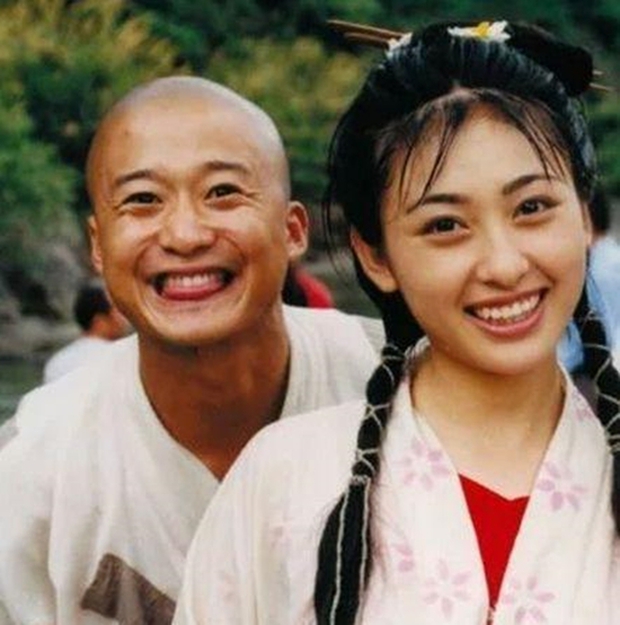 Chuyện đời mỹ nhân làm vợ hờ của Càn Long từ năm 16 tuổi, tức tưởi vì không danh phận và cái kết bất ngờ ở tuổi 43 - Ảnh 5. Chuyện đời mỹ nhân làm vợ hờ của Càn Long từ năm 16 tuổi, tức tưởi vì không danh phận và cái kết bất ngờ ở tuổi 43 - Ảnh 5.