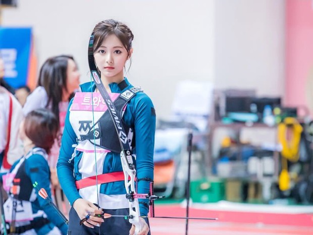 Dàn nữ thần huyền thoại của đại hội thể thao idol: Tzuyu mê hoặc đạo diễn Thor, Irene chưa hot bằng idol xứ Trung nổi sau 1 đêm - Ảnh 5.