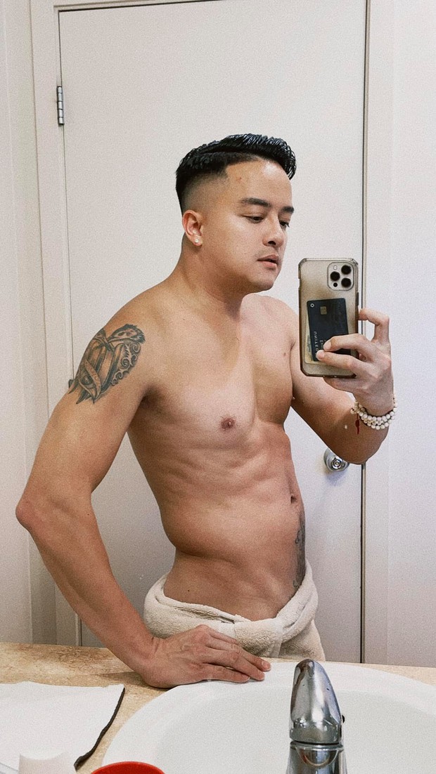 Tung ảnh bán nude khoe cơ bắp cuồn cuộn, Cao Thái Sơn bị antifan mỉa mai không nam tính liền đáp trả gắt luôn! - Ảnh 4. Tung ảnh bán nude khoe cơ bắp cuồn cuộn, Cao Thái Sơn bị antifan mỉa mai không nam tính liền đáp trả gắt luôn! - Ảnh 4.