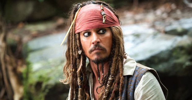 Johnny Depp's career is ruined after the scandal of beating his ex-wife: Losing a series of roles, films being screened, possibility of being fired from Pirates of the Caribbean? - Photo 3.