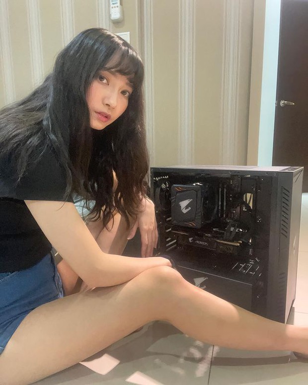 Bị hack trang cá nhân, lộ nguyên đoạn clip nóng bỏng, nữ streamer khiến người xem nể phục khi công khai tuyên chiến với bè lũ hacker - Ảnh 4.
