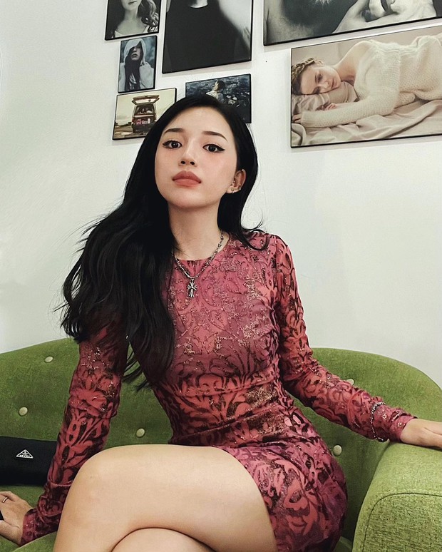 Sau 3 ngày rộ tin bồ cũ thiếu gia hẹn hò em 2k4, Linh Ngọc Đàm cũng ngầm thông báo có tình mới? - Ảnh 2. Sau 3 ngày rộ tin bồ cũ thiếu gia hẹn hò em 2k4, Linh Ngọc Đàm cũng ngầm thông báo có tình mới? - Ảnh 2.