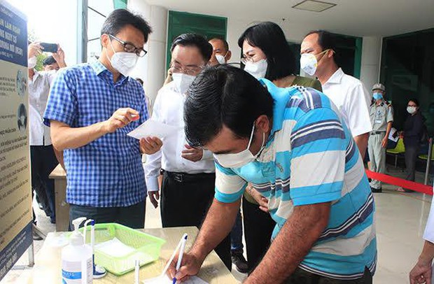 Phát hiện 57 ca dương tính với SARS-CoV-2 tại một doanh nghiệp sản xuất 3 tại chỗ - Ảnh 1.