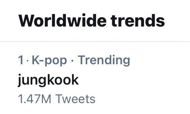 Jungkook (BTS) mở concert online hát đủ thứ nhạc khuấy đảo mạng xã hội, leo hẳn top trending thế giới - Ảnh 4.
