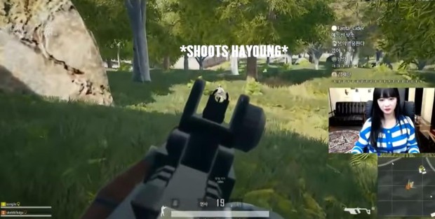 Nữ thần có sống mũi thuộc top đẹp nhất Kpop hoá ra lại rất mê PUBG và nổi tiếng chơi nhây - Ảnh 12.