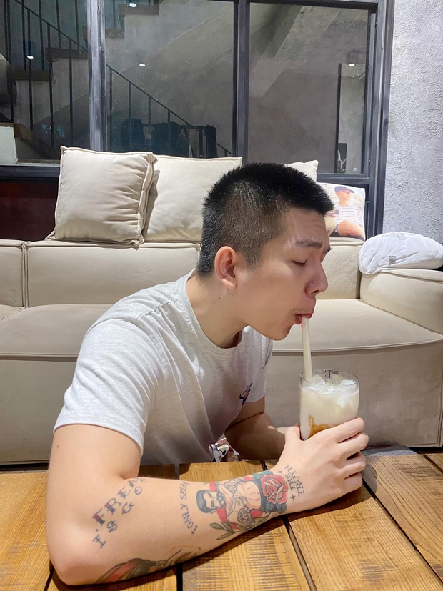 Hiếm lắm mới thấy Khởi My vào bếp chăm chồng, ai dè nhận cái kết phũ và bị Kelvin Khánh nhắc nhở điều này? - Ảnh 3. Hiếm lắm mới thấy Khởi My vào bếp chăm chồng, ai dè nhận cái kết phũ và bị Kelvin Khánh nhắc nhở điều này? - Ảnh 3.