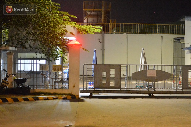 Công ty SEI vừa có ca dương tính với SARS-CoV-2 tại Hà Nội: Công nhân xét nghiệm xuyên đêm, nhiều người trò chuyện quên đeo khẩu trang - Ảnh 10.