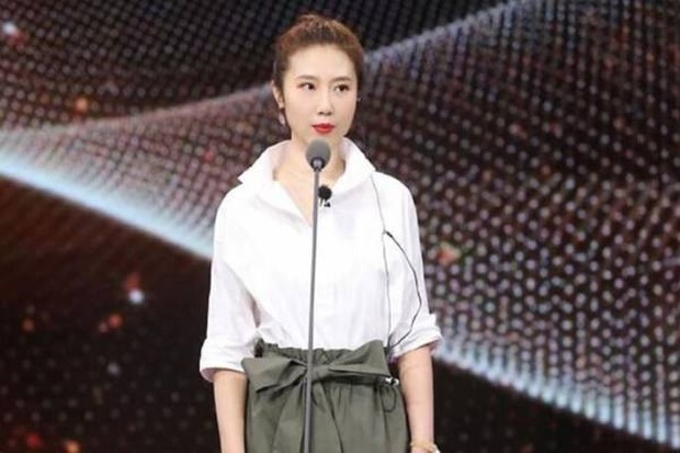 Nhan sắc mỹ nữ lồng tiếng cho Tôn Lệ ở Chân Hoàn Truyện: Tham gia gần 300 phim, còn hợp tác với Lưu Diệc Phi lẫn Dương Mịch - Ảnh 11.