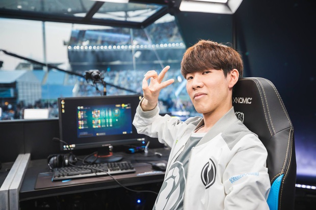 Những siêu sao LMHT có thành tích học tập đỉnh của chóp: Faker thuộc top 1% ưu tú của trường, SofM thạo tiếng Anh từ nhỏ - Ảnh 7.