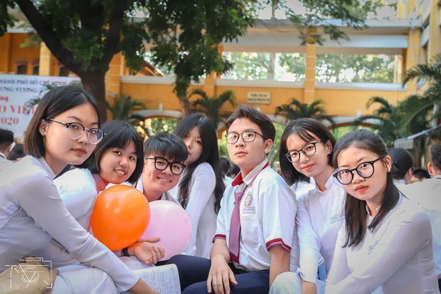 Túm ngay nam sinh HOT nhất kỳ thi ở cổng trường: 2k3 như bài văn không có đoạn kết! - Ảnh 5.