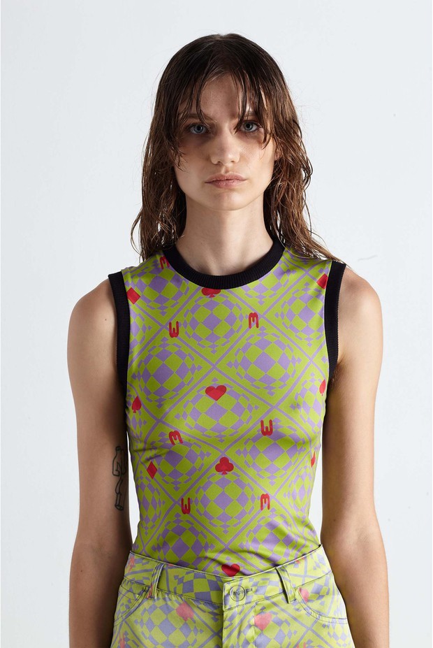 Jennie diện tank top hơn 7 triệu khó đu theo quá, chi bằng chị em tia mấy kiểu tương tự giá chỉ vài trăm này - Ảnh 2.