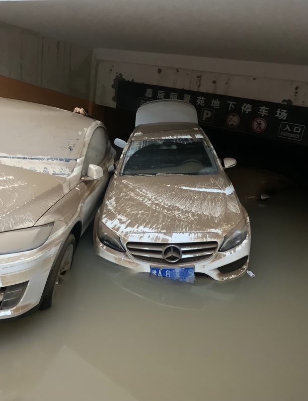 Số phận 400.000 chiếc ô tô đắt tiền bỗng hóa đống sắt vụn sau trận mưa lũ ngàn năm có một ở Trung Quốc sẽ đi về đâu? - Ảnh 3.