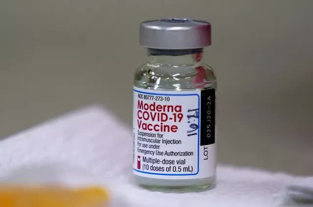 Bộ Y tế đề nghị TP.HCM khẳng định việc mua 5 triệu liều vaccine COVID-19 Moderna trước 15/8 - Ảnh 1. Bộ Y tế đề nghị TP.HCM khẳng định việc mua 5 triệu liều vaccine COVID-19 Moderna trước 15/8 - Ảnh 1.