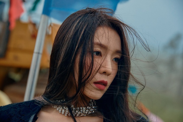 Ngộp visual trong ảnh “nhá hàng” lạ mắt của Red Velvet: Irene đẹp “câm nín” sau phốt, Wendy mặt đơ lột xác đỉnh cao - Ảnh 2.