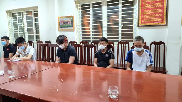 Hà Nội: Khởi tố 6 đối tượng trong vụ cướp xe máy của nữ lao công - Ảnh 1.
