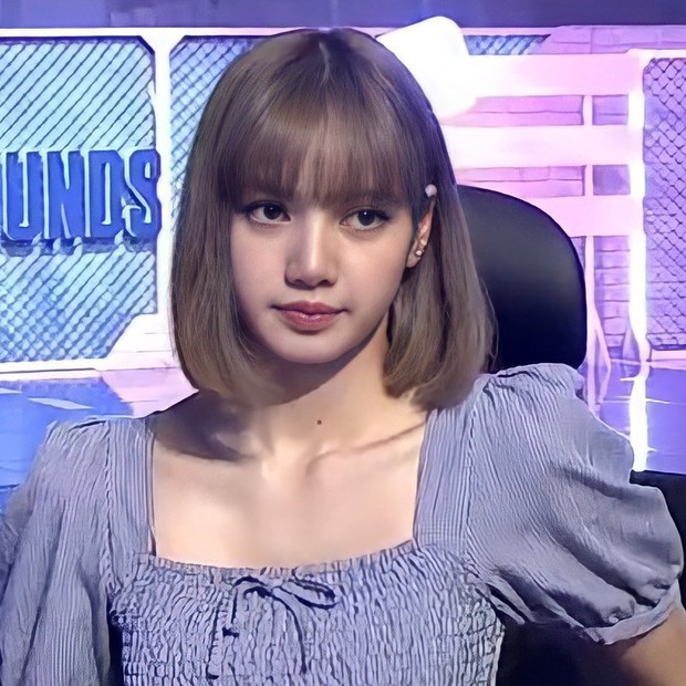 BLACKPINK đại náo sự kiện PUBG: Từ sang chảnh hóa bánh bèo xinh xỉu, nhưng sao cả 4 lộ cẳng chân chẳng đẹp như mơ thế này - Ảnh 17. BLACKPINK đại náo sự kiện PUBG: Từ sang chảnh hóa bánh bèo xinh xỉu, nhưng sao cả 4 lộ cẳng chân chẳng đẹp như mơ thế này - Ảnh 17.